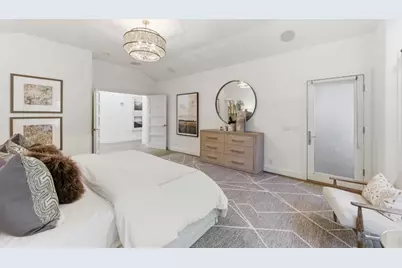 12681 Miraloma Way, Los Altos Hills, CA 94024 - Photo 32