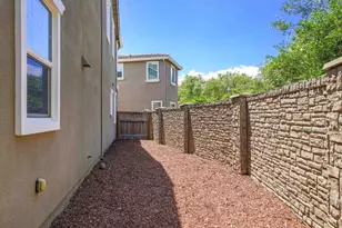 131 Caladenia Ln, Milpitas, CA 95035 - Photo 38