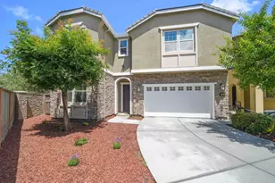 131 Caladenia Ln, Milpitas, CA 95035 - Photo 2