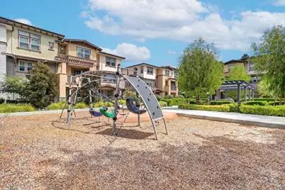 333 Marquetta Cir, Mountain View, CA 94043 - Photo 44