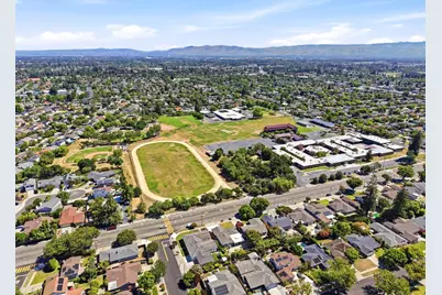 4890 Doyle Rd, San Jose, CA 95129 - Photo 42