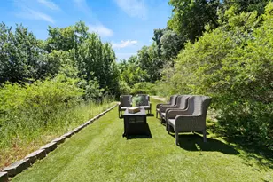 220 Robin Rd, Hillsborough, CA 94010 - Photo 28