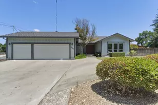 1660 Sunnyslope Rd, Hollister, CA 95023 - Photo 1
