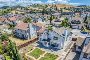 106 Peridot Ct, Hercules, CA 94547 - Photo 8