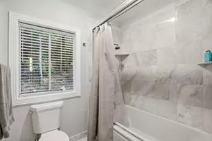 24106 Deer Path Rd, Saratoga, CA 95070 - Photo 36