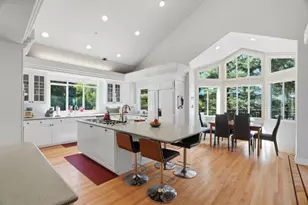 24106 Deer Path Rd, Saratoga, CA 95070 - Photo 12