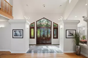 24106 Deer Path Rd, Saratoga, CA 95070 - Photo 4