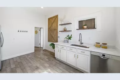 31 Rio Verde St, Daly City, CA 94014 - Photo 6