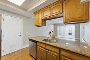 1184 Sunny Ct, San Jose, CA 95116 - Photo 10