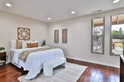 248 E Red Oak Dr E, Sunnyvale, CA 94086 - Photo 14