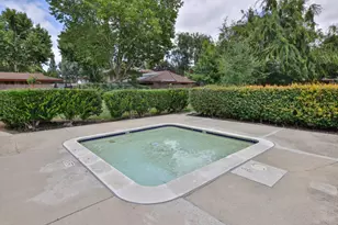 248 E Red Oak Dr E, Sunnyvale, CA 94086 - Photo 24