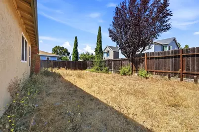 62 Mosswood Dr, Suisun City, CA 94585 - Photo 30
