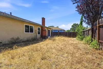 62 Mosswood Dr, Suisun City, CA 94585 - Photo 28