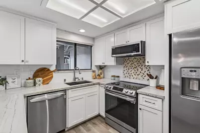 3194 Bluebird Dr, San Jose, CA 95117 - Photo 12