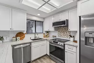 3194 Bluebird Dr, San Jose, CA 95117 - Photo 12