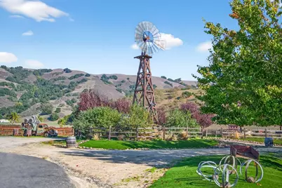 3970 Leavesley Rd, Gilroy, CA 95020 - Photo 6