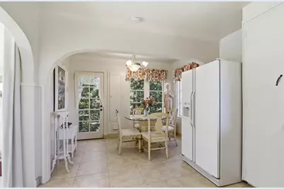 18211 Saratoga Los Gatos Rd, Monte Sereno, CA 95030 - Photo 28