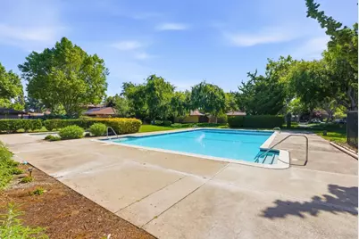 209 Red Oak Dr A, Sunnyvale, CA 94086 - Photo 26