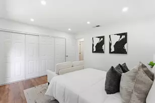 209 Red Oak Dr A, Sunnyvale, CA 94086 - Photo 16