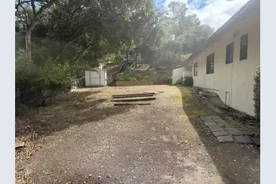 11585 McCarthy Rd, Carmel Valley, CA 93924 - Photo 12