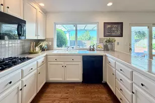 12498 Sumner Dr, Saratoga, CA 95070 - Photo 16