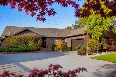 12498 Sumner Dr, Saratoga, CA 95070 - Photo 2
