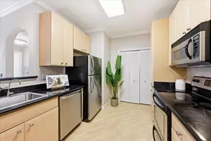 801 S Winchester Blvd 3302, San Jose, CA 95128 - Photo 16