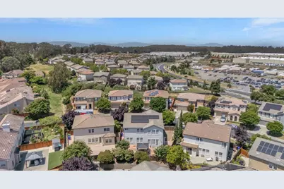 5704 Oakmont Dr, Richmond, CA 94806 - Photo 36