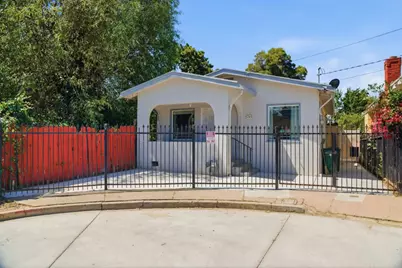 5745 Holway Ct, Oakland, CA 94621 - Photo 2