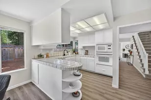 1335 Bedford Ave, Sunnyvale, CA 94087 - Photo 10