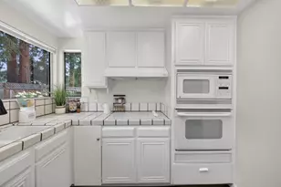 1335 Bedford Ave, Sunnyvale, CA 94087 - Photo 14