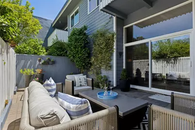 653 Fox Ct, Redwood City, CA 94061 - Photo 6