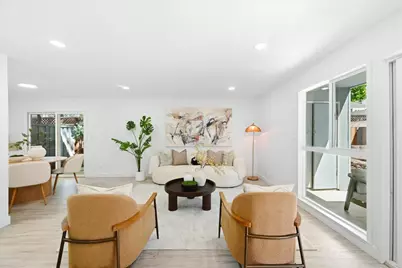453 N Rengstorff Ave 19, Mountain View, CA 94043 - Photo 2