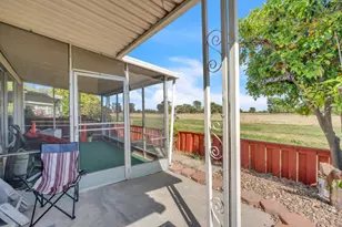636 Yellowstone Dr, Vacaville, CA 95687 - Photo 8