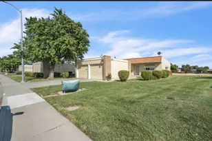 636 Yellowstone Dr, Vacaville, CA 95687 - Photo 2