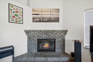 722 St Thomas Pkwy, Redding, CA 96003 - Photo 4