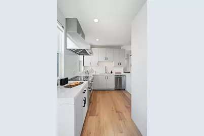 233 Poinsettia Ave, San Mateo, CA 94403 - Photo 24