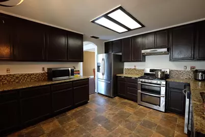 1831 Oakley Ct, Stockton, CA 95206 - Photo 10