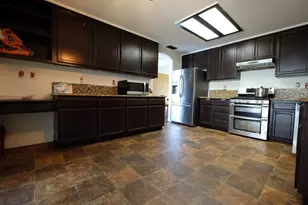1831 Oakley Ct, Stockton, CA 95206 - Photo 8