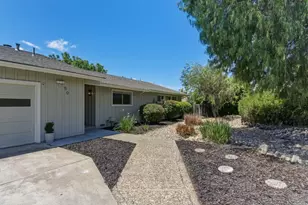 50 Florence Ct, Hollister, CA 95023 - Photo 2