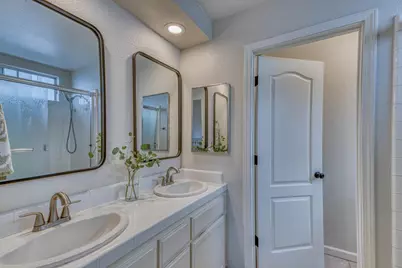 18209 Stonegate Ct, Salinas, CA 93908 - Photo 16