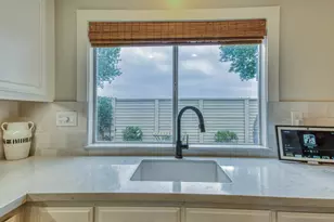 18209 Stonegate Ct, Salinas, CA 93908 - Photo 12