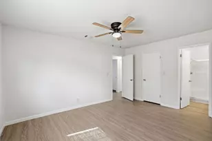 7449 Karlsberg Cir, Stockton, CA 95207 - Photo 18
