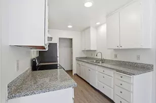 7449 Karlsberg Cir, Stockton, CA 95207 - Photo 8