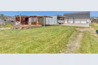 752 A Middlefield Rd A, Salinas, CA 93906 - Photo 2