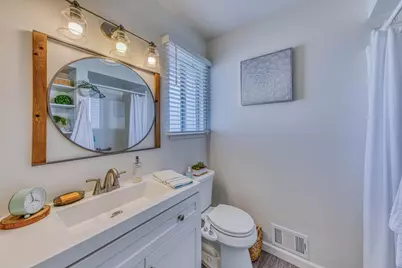 752 A Middlefield Rd A, Salinas, CA 93906 - Photo 30