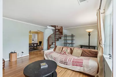 136 W Stadium Dr, Stockton, CA 95204 - Photo 8