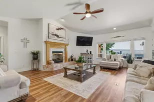 313 Taryn Ct, Hollister, CA 95023 - Photo 12