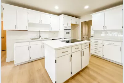 20521 Upper Hillview Dr, Sonora, CA 95370 - Photo 14