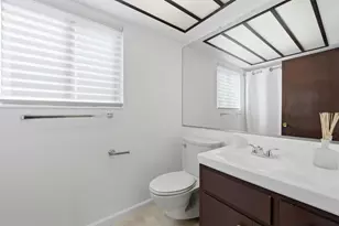 410 Conil Way, Portola Valley, CA 94028 - Photo 34
